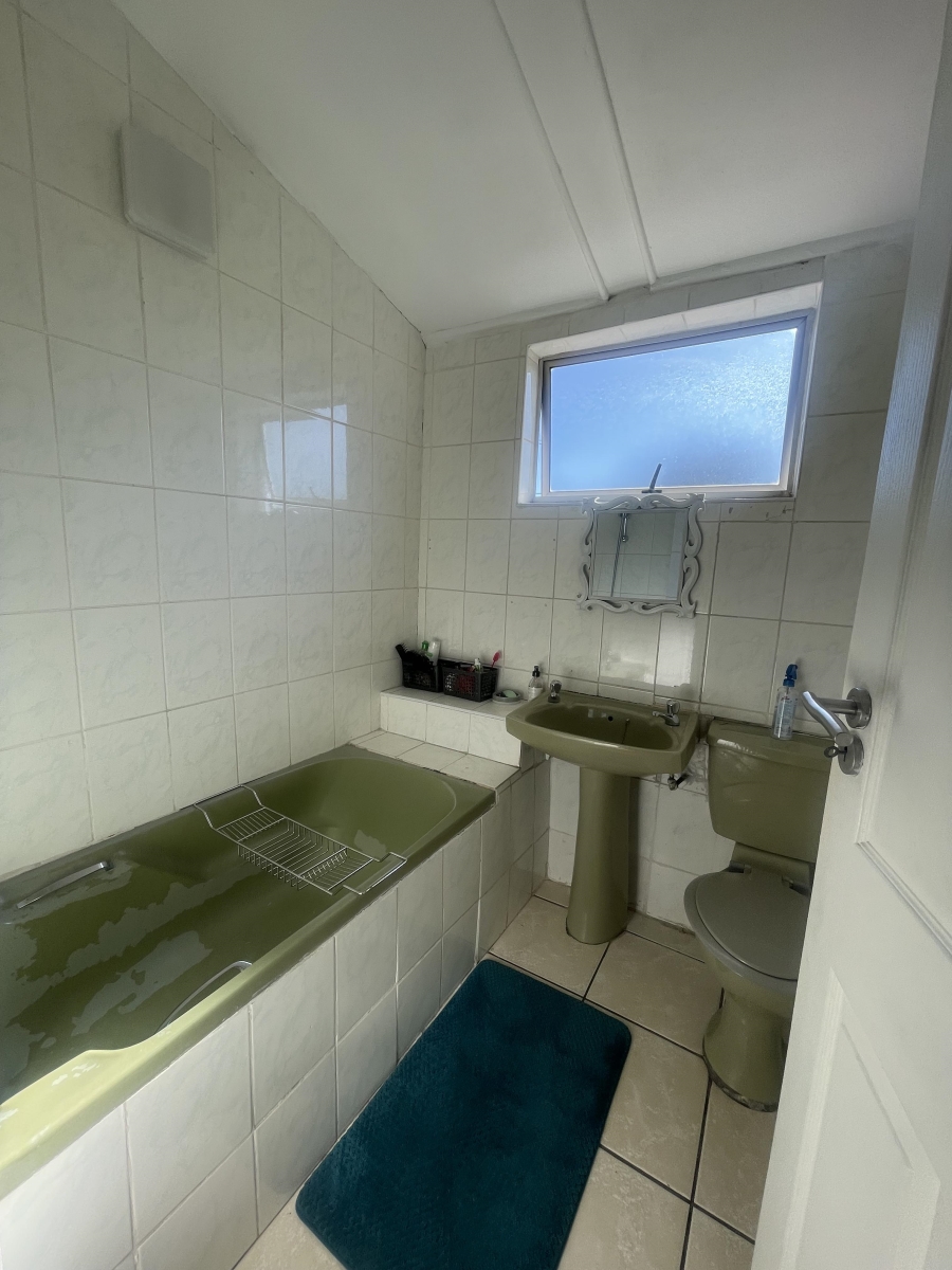 4 Bedroom Property for Sale in Braelyn Eastern Cape